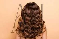 2b hair with long waves and a relaxed everyday finish